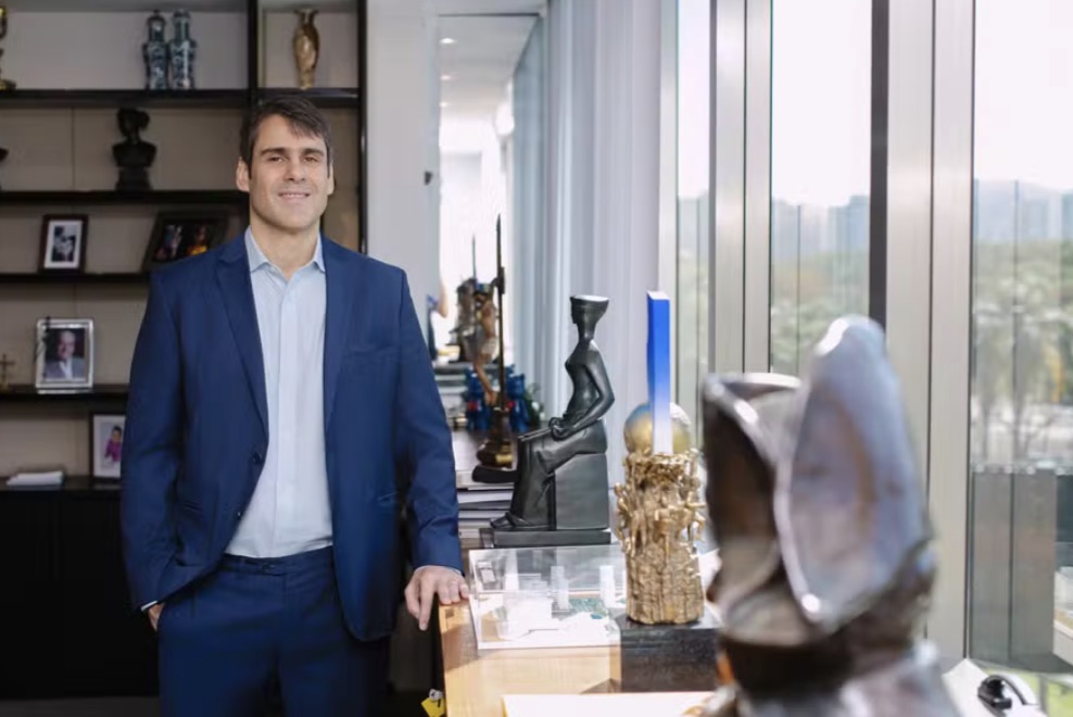 Em entrevista ao Valor Econômico, Carlos Felipe de Carvalho, CEO da Carvalho Hosken, fala sobre os 75 anos da empresa e a trajetória da empresa